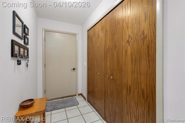 28085 Marcellus Drive, South Lyon, MI 48178