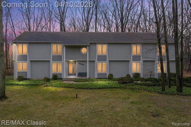 28085 Marcellus Drive, South Lyon, MI 48178