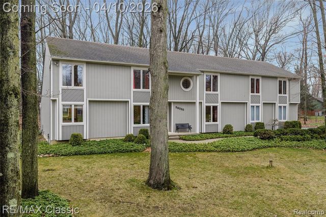 28085 Marcellus Drive, South Lyon, MI 48178