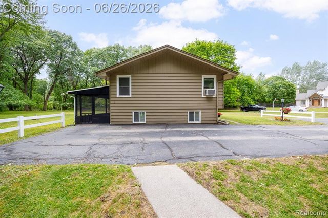 24193 Kraft Place, Romulus, MI 48174