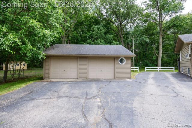 24193 Kraft Place, Romulus, MI 48174