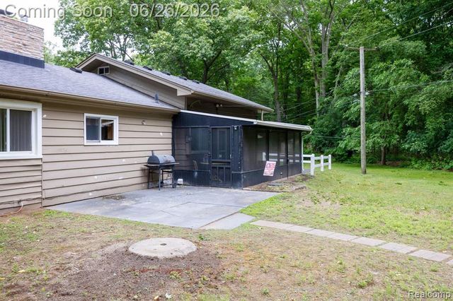 24193 Kraft Place, Romulus, MI 48174