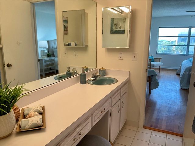 100 BLUFF VIEW DRIVE 308A, Belleair Bluffs, FL 33770