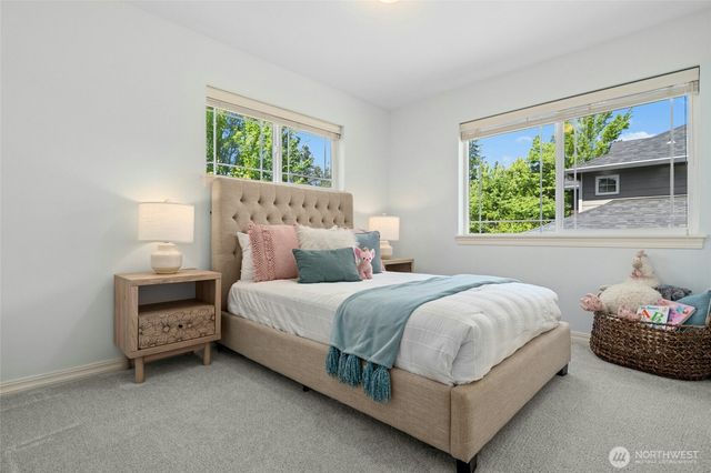 25303 NE 3rd Place, Sammamish, WA 98074