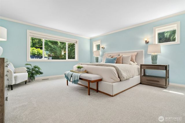 25303 NE 3rd Place, Sammamish, WA 98074