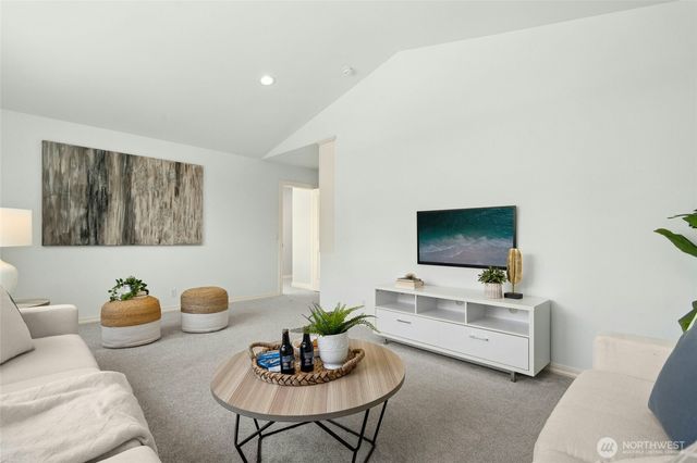 25303 NE 3rd Place, Sammamish, WA 98074