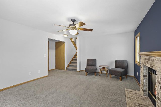 219 Chateau Drive, Cottage Grove, WI 53527