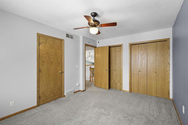 219 Chateau Drive, Cottage Grove, WI 53527