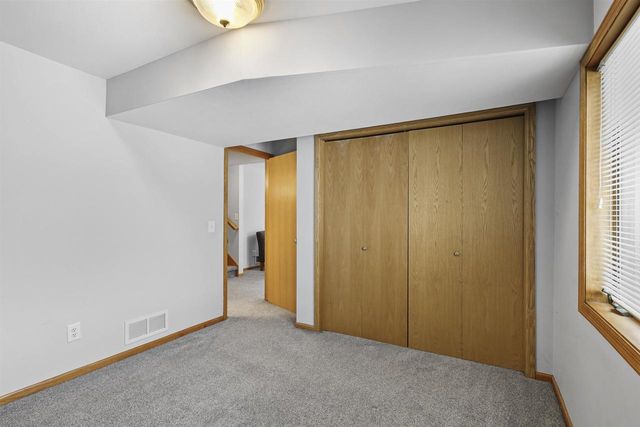 219 Chateau Drive, Cottage Grove, WI 53527