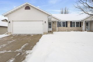 219 Chateau Drive, Cottage Grove, WI 53527