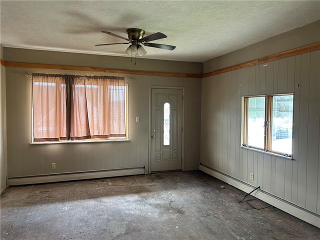527 Green St, Belle Vernon, PA 15012