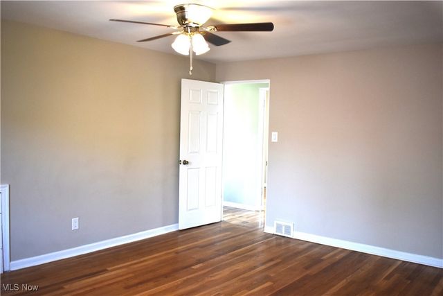 2617 Chestnut Street, Steubenville, OH 43952