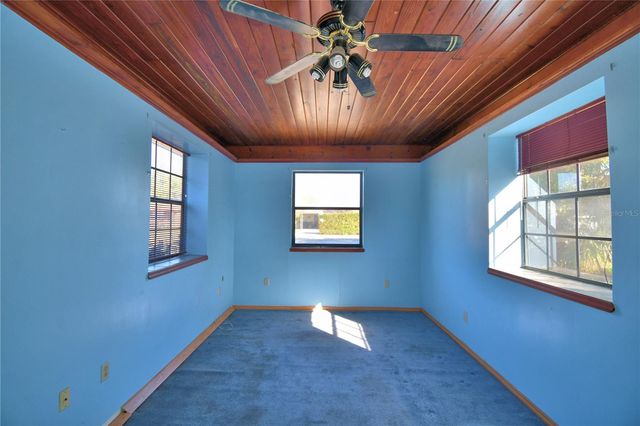 550 W PIERCE STREET, Lake Alfred, FL 33850