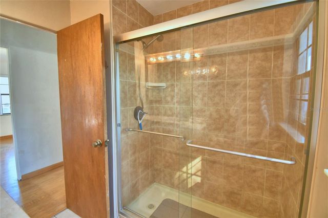 550 W PIERCE STREET, Lake Alfred, FL 33850