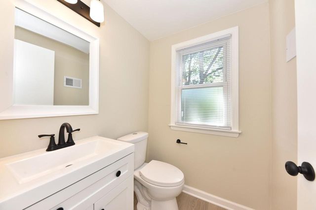 W161N8970 Hayes AVENUE, Menomonee Falls, WI 53051