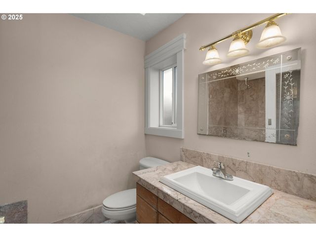 4134 Ne 131ST Pl, Portland, OR 97230