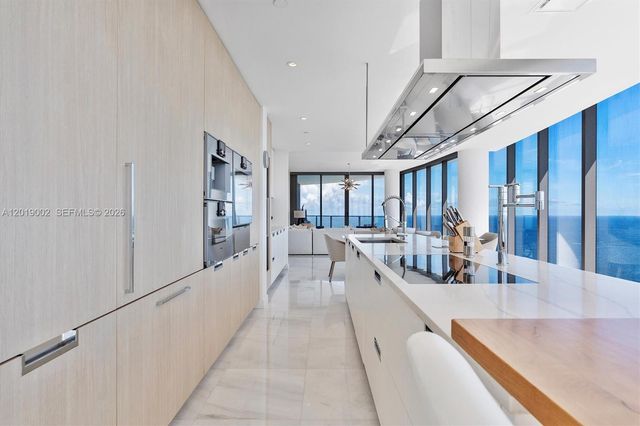 15701 Collins Ave 3605, Sunny Isles Beach, FL 33160
