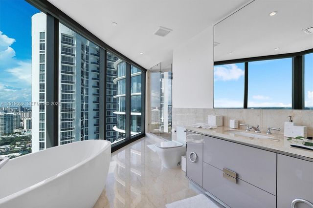15701 Collins Ave 3605, Sunny Isles Beach, FL 33160