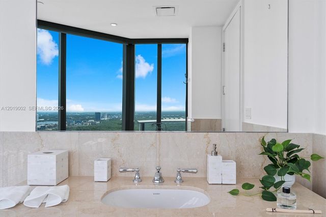 15701 Collins Ave 3605, Sunny Isles Beach, FL 33160