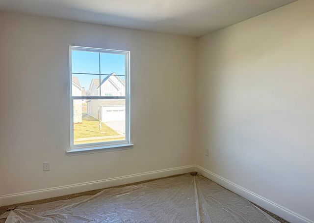 130 Dahlia Dr, La Vergne, TN 37086