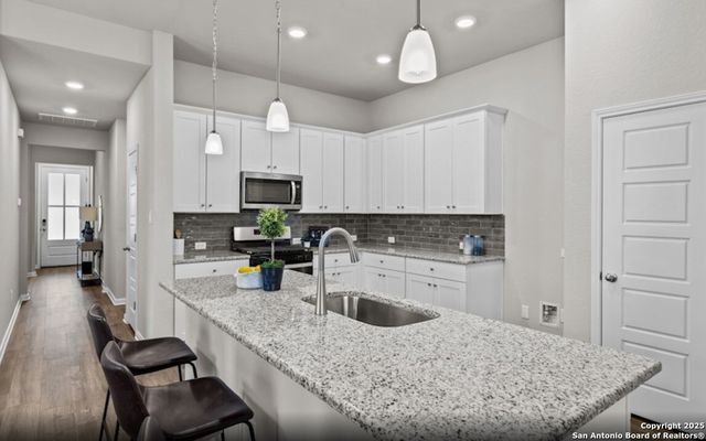 10547 Briceway Bay, Helotes, TX 78245