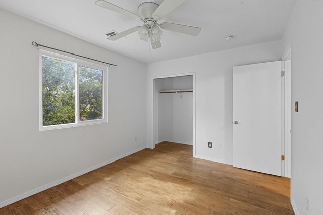 617 Riverway LN, Leander, TX 78641