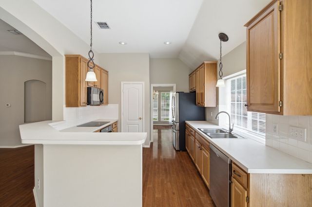 5440 Lake Powell Drive, Fort Worth, TX 76137