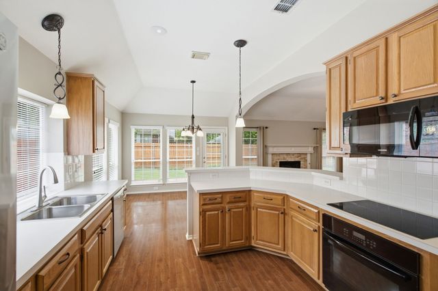 5440 Lake Powell Drive, Fort Worth, TX 76137