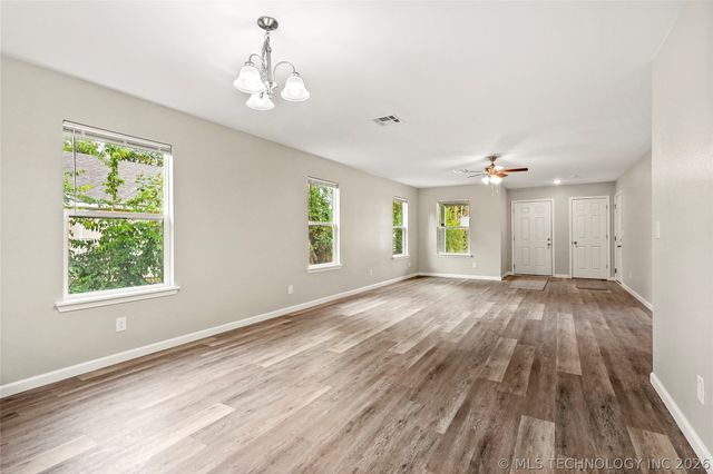 4010 W 54th Street S, Tulsa, OK 74107