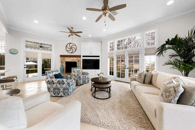 121 Blue Heron Lane, Heath, TX 75032