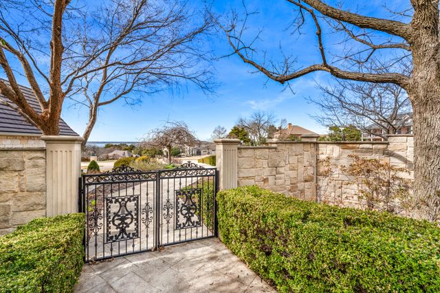 121 Blue Heron Lane, Heath, TX 75032