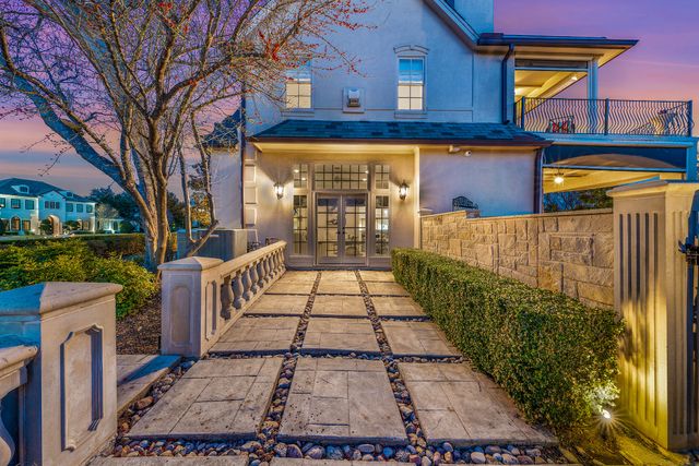 121 Blue Heron Lane, Heath, TX 75032