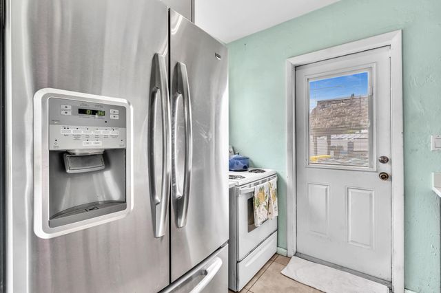 4954 NE 14TH Avenue, Pompano Beach, FL 33064