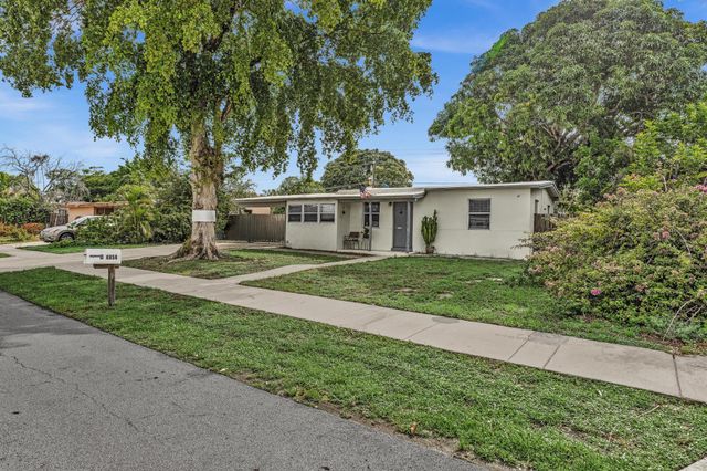 4954 NE 14TH Avenue, Pompano Beach, FL 33064