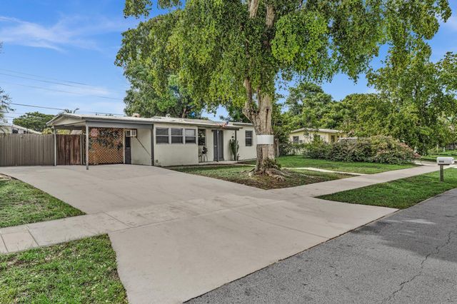 4954 NE 14TH Avenue, Pompano Beach, FL 33064