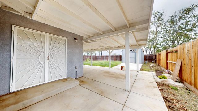 209 Crater Ave, Modesto, CA 95351