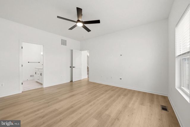 26 REFORMATION DR, Martinsburg, WV 25405