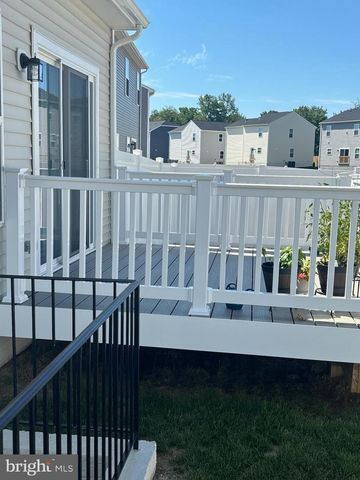 26 REFORMATION DR, Martinsburg, WV 25405