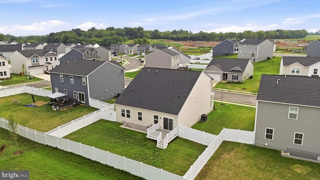 26 REFORMATION DR, Martinsburg, WV 25405