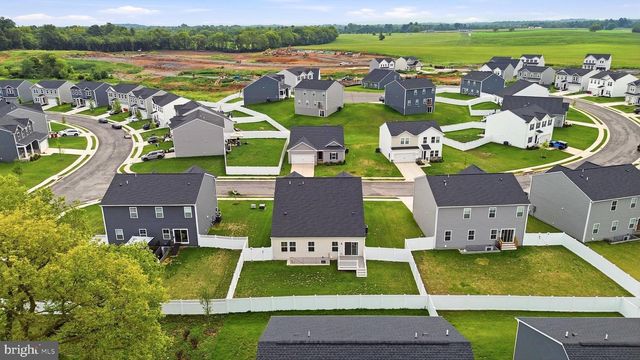 26 REFORMATION DR, Martinsburg, WV 25405