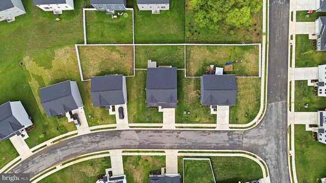 26 REFORMATION DR, Martinsburg, WV 25405