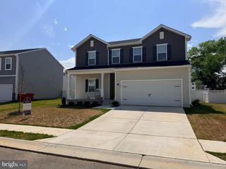 26 REFORMATION DR, Martinsburg, WV 25405