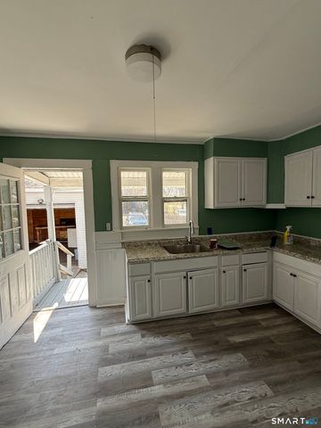 29 Lincoln Place, Bristol, CT 06010