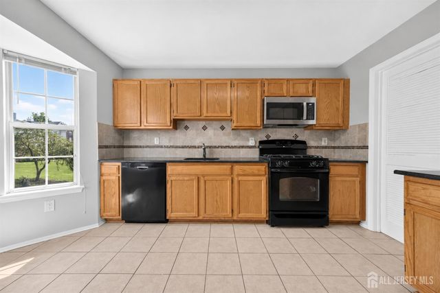 216 Copeley Way, North Brunswick, NJ 08902