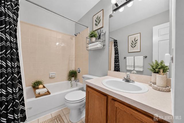 216 Copeley Way, North Brunswick, NJ 08902