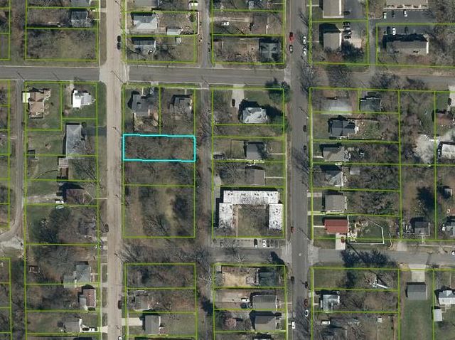 300 N Combs Avenue, Collinsville, IL 62234