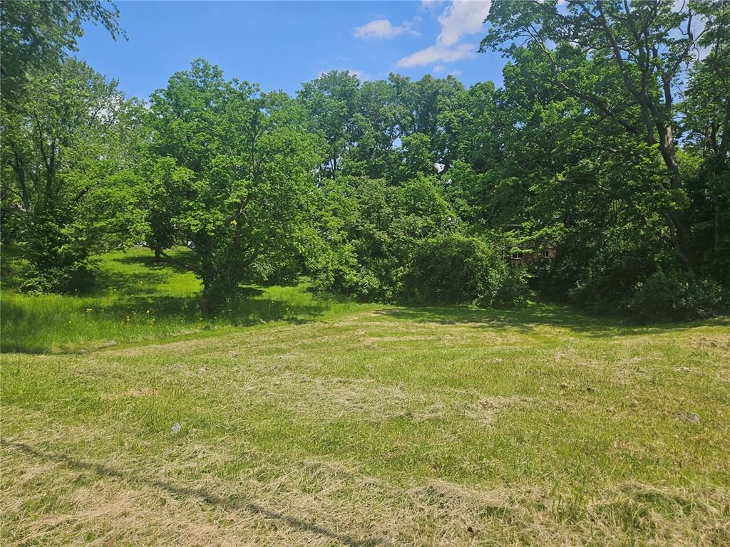 300 N Combs Avenue, Collinsville, IL 62234