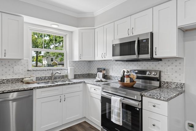 712 N Greenwood Ext, Lebanon, TN 37087