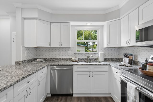 712 N Greenwood Ext, Lebanon, TN 37087