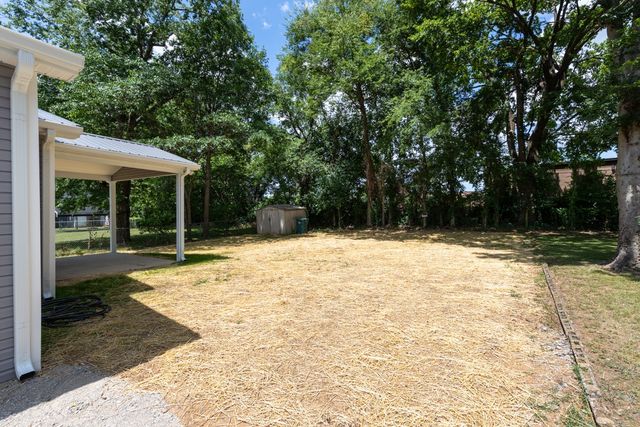 712 N Greenwood Ext, Lebanon, TN 37087